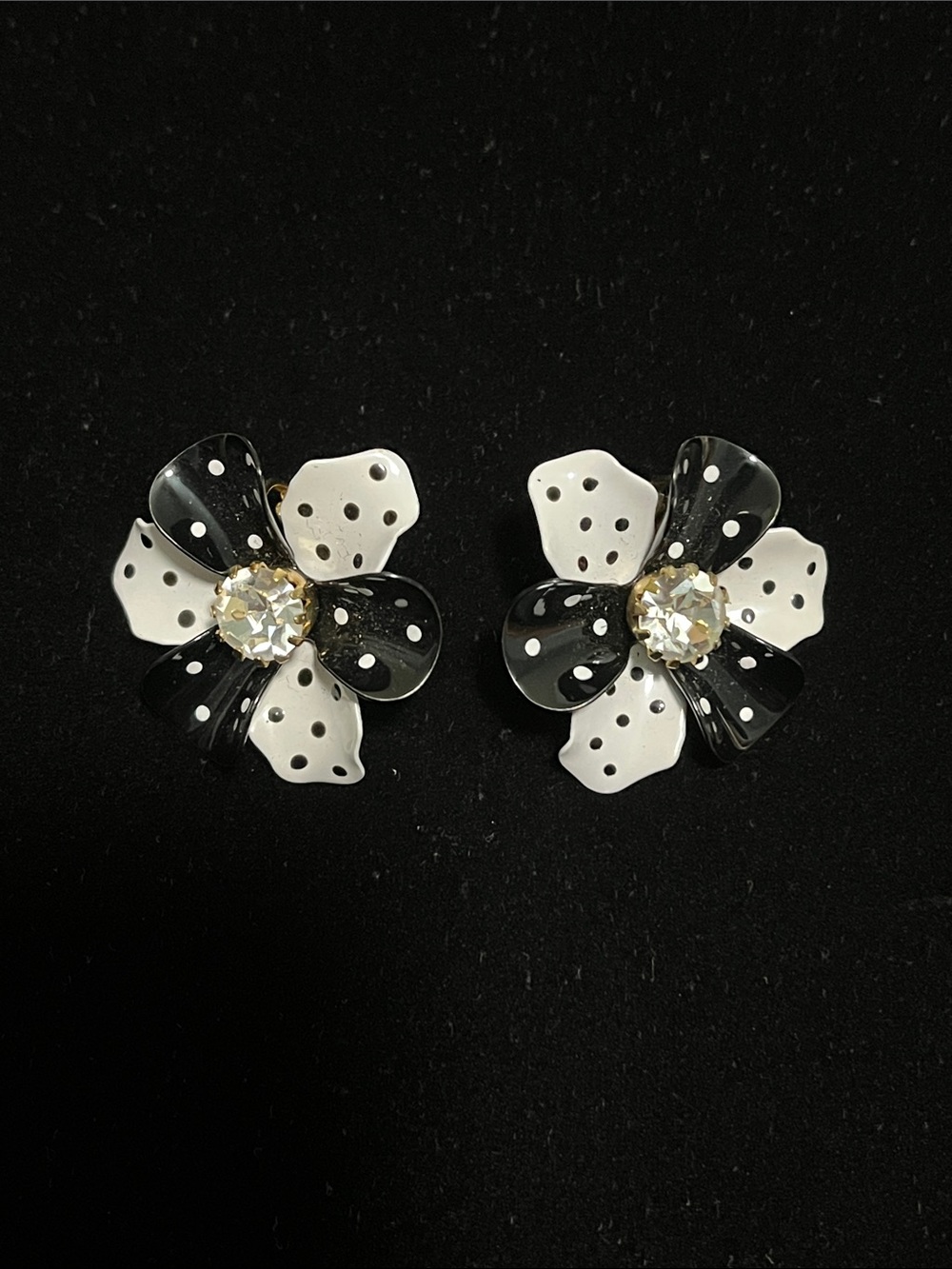 Avon Black and White Polka Dot Flower Clip-On Earrings